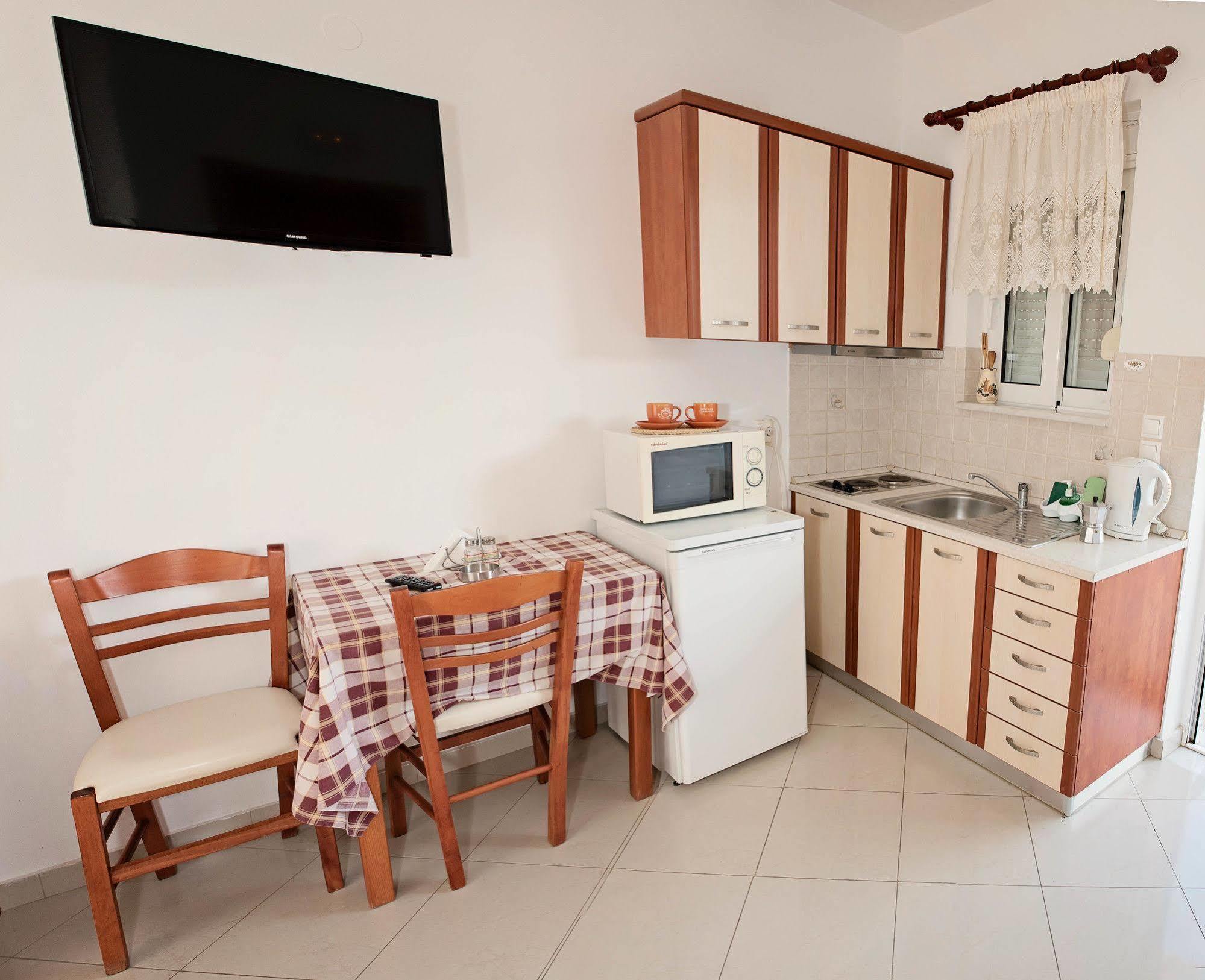 Nephele Apartments Faliraki Exterior foto